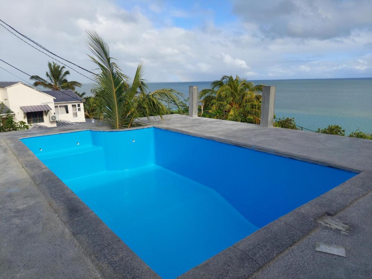 Le Pandanus Hotel Quatre Vents Exterior photo