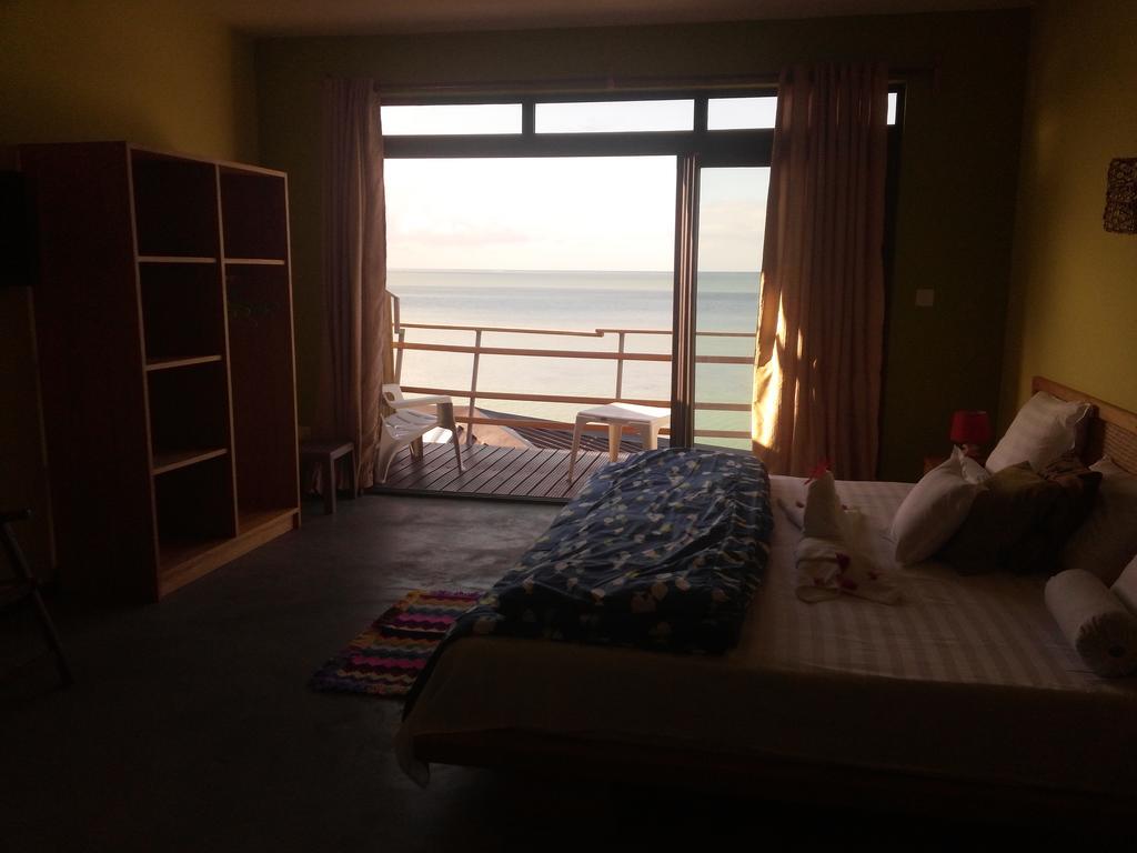 Le Pandanus Hotel Quatre Vents Exterior photo
