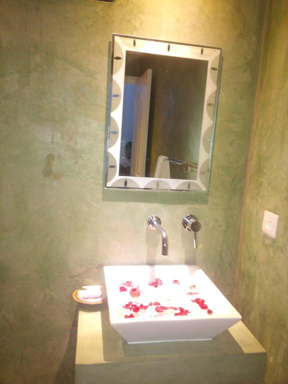 Le Pandanus Hotel Quatre Vents Exterior photo